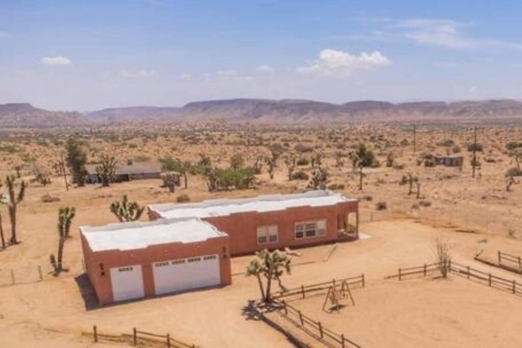 Pioneertown Near Pappy & Harriet'S + Rimrock Ranch W/ Hot Tubヴィラ エクステリア 写真